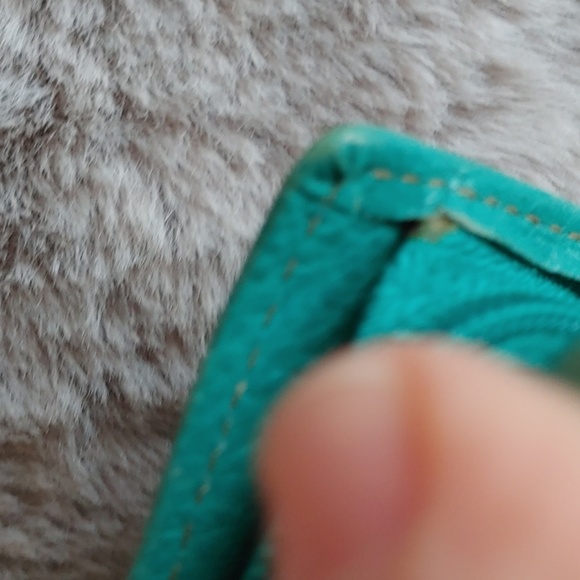 Danier Teal Genuine Leather Wallet - Picture 14 of 14